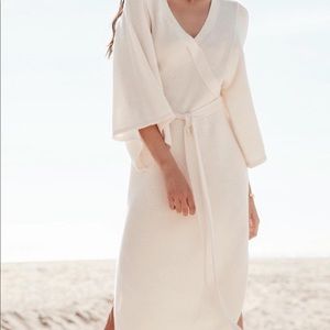 bcbg faux wrap robe dress